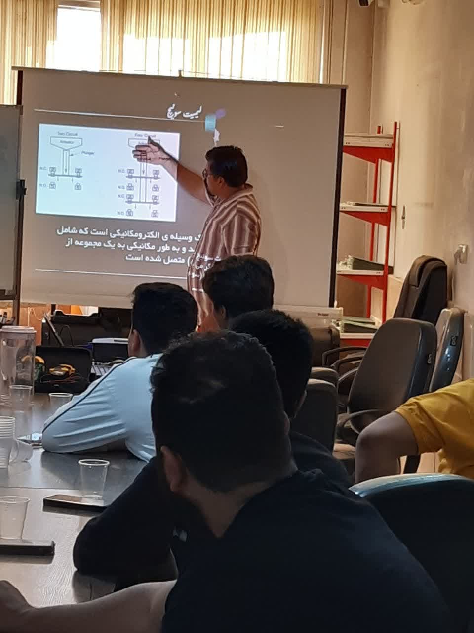 برگزاری اولین دوره سرویس و نگهداری آسانسور برای پرسنل شرکتهای عضو انجمن